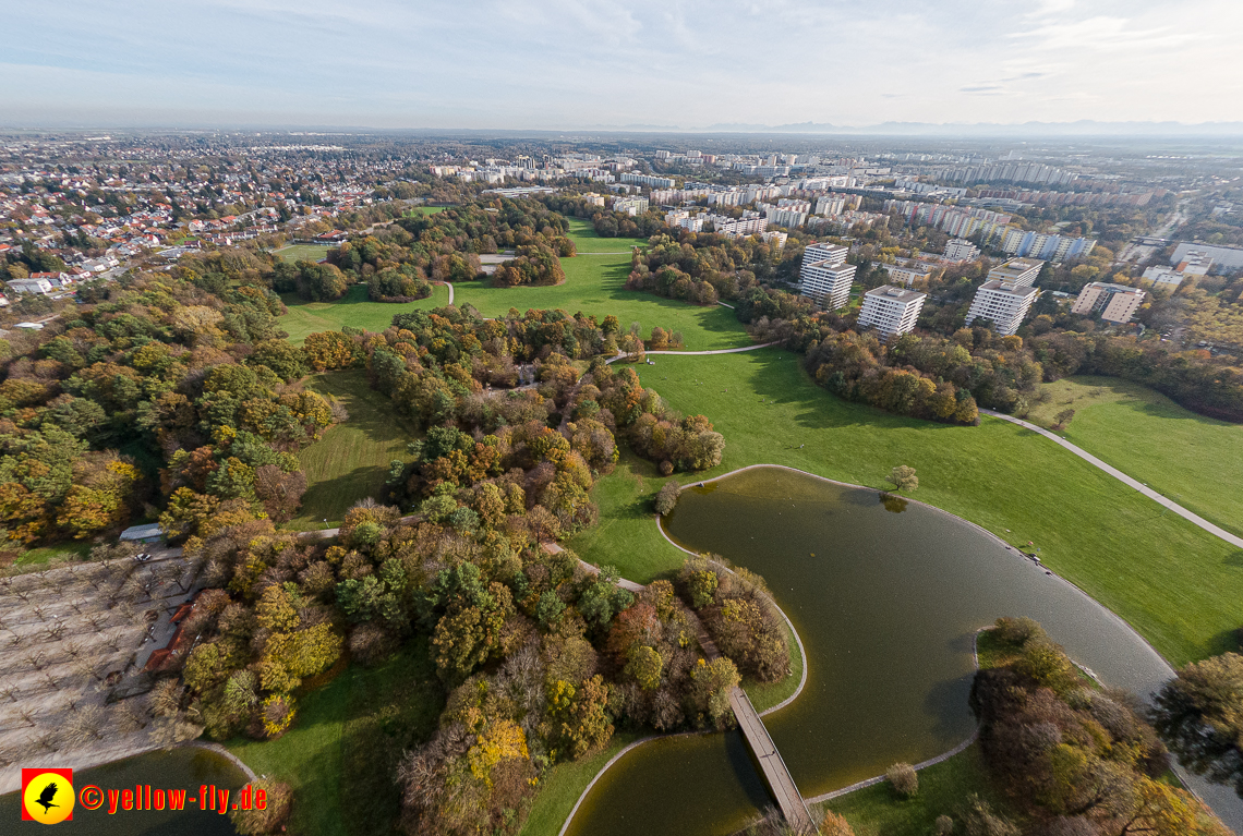 03.11.2022 -  Ostparksee mit Umgebung in Neuperlach